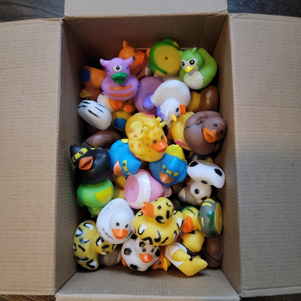 20 Rubber Ducks